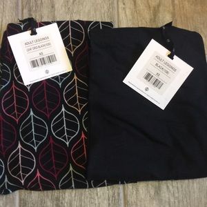 NWT Agnes & Dora 2 pair leggings. Size XS.